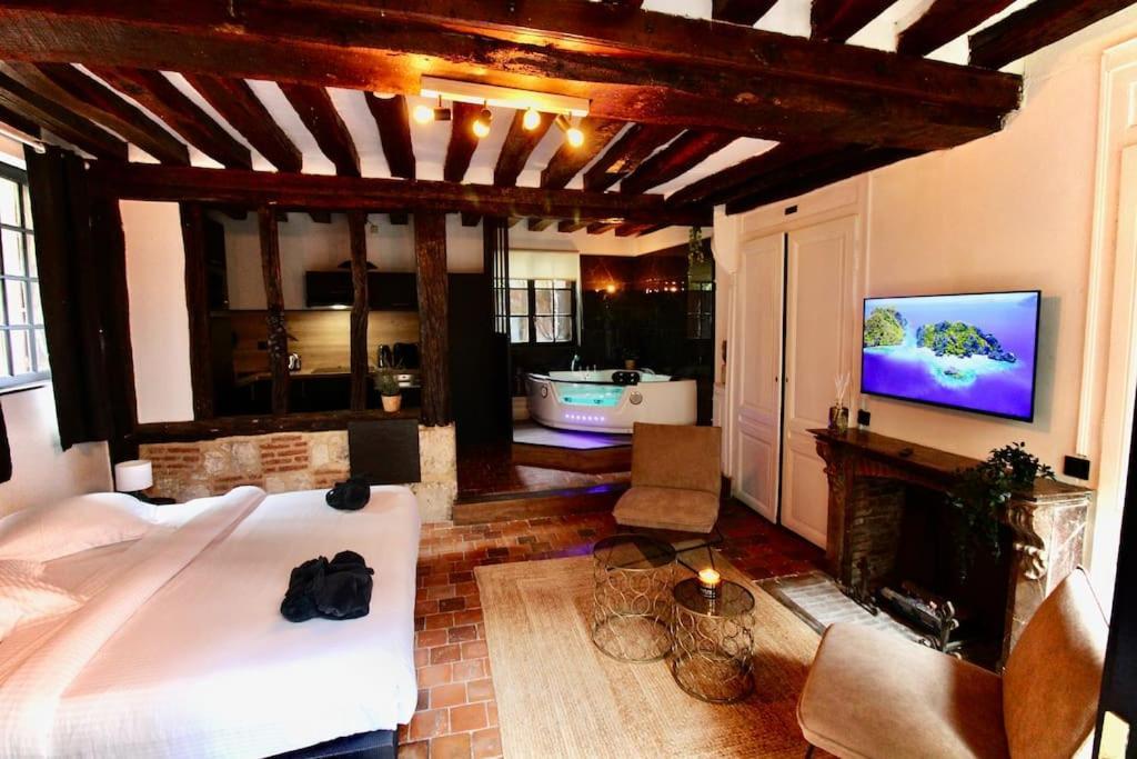 Le Spa Gustave - Sauna, Jacuzzi & Terrasse A ルーアン エクステリア 写真